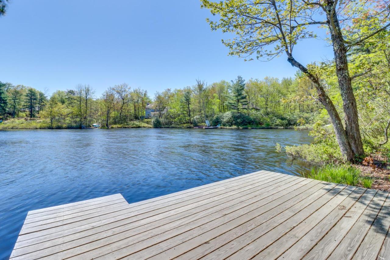 Lakefront Poconos Vacation Rental With Swim Dock! Long Pond Exterior photo